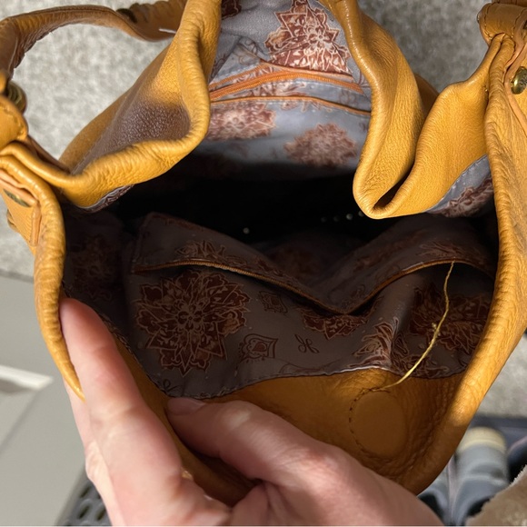 Hobo purse - Picture 2 of 2